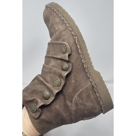 Blowfish Women's Malibu Cozy Up Vegan Ankle Boots Flat Size 8.5 Brown Buttons - Picture 6 of 13